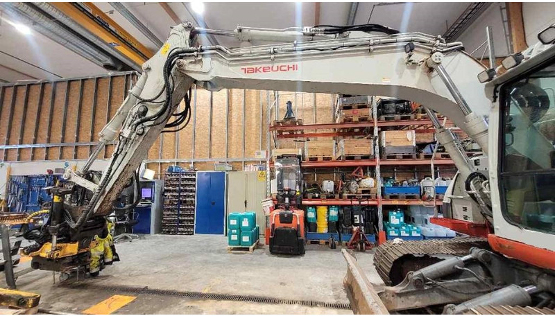 Takeuchi TB 2150 R - Excavadora de cadenas: foto 4 Takeuchi TB 2150 R - Excavadora de cadenas: foto 4