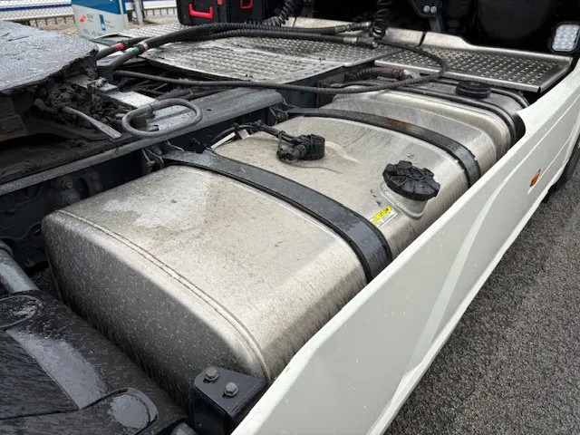 Cabeza tractora DAF XF 480 4x2 Euro6 SSC 2-tanks PTO Hydraulic feedpump MOT 03-2026: foto 11 Cabeza tractora DAF XF 480 4x2 Euro6 SSC 2-tanks PTO Hydraulic feedpump MOT 03-2026: foto 11