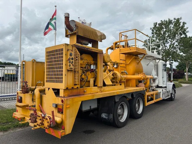 Freightliner 3 AXLE RIGID BODY chassis cabine (levering excl. opbouw) - Chasis camión: foto 4 Freightliner 3 AXLE RIGID BODY chassis cabine (levering excl. opbouw) - Chasis camión: foto 4