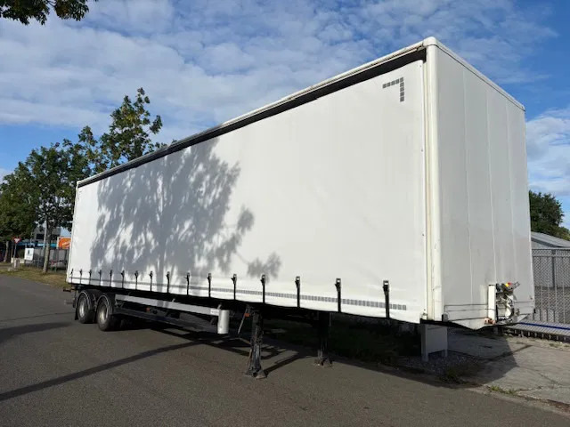 Verem 2 axle trailer Closed Box curtain slider MOT 01-2026 - Caja cerrada semirremolque: foto 1 Verem 2 axle trailer Closed Box curtain slider MOT 01-2026 - Caja cerrada semirremolque: foto 1