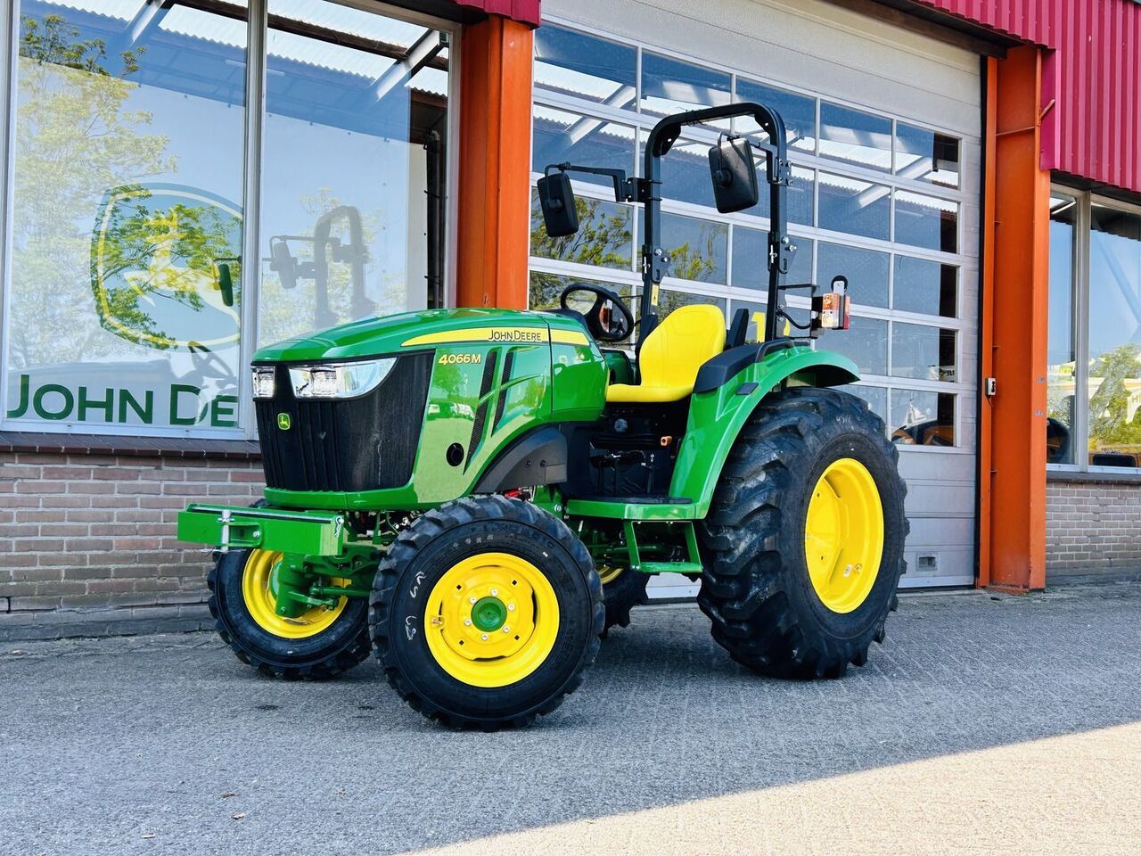 4066R John Deere - Tractor viñedo/ Frutero: foto 2 4066R John Deere - Tractor viñedo/ Frutero: foto 2