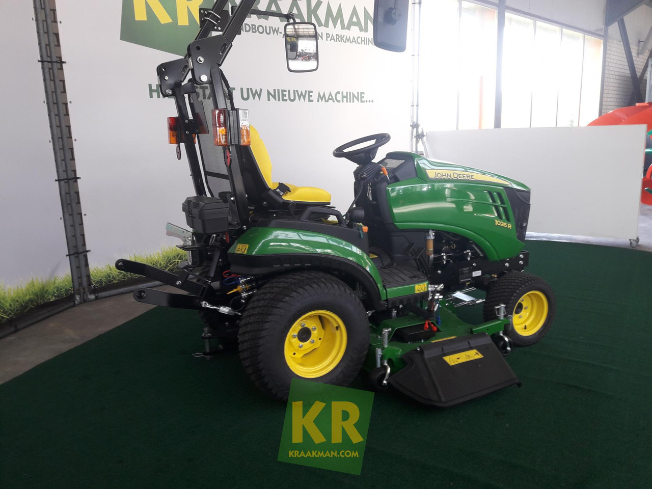 John Deere 1026R - Tractor viñedo/ Frutero: foto 2 John Deere 1026R - Tractor viñedo/ Frutero: foto 2