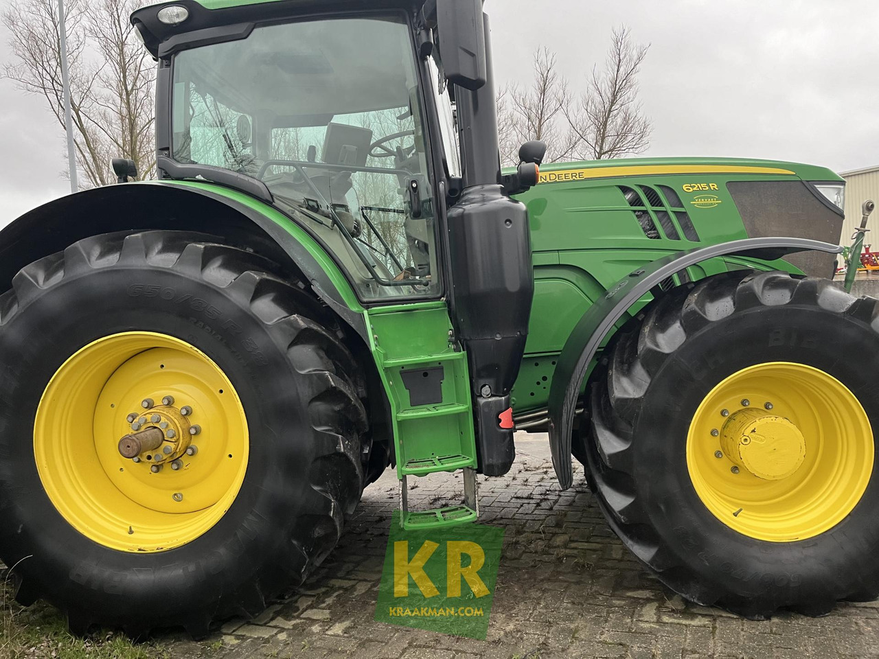 John Deere 6215R - Tractor: foto 2 John Deere 6215R - Tractor: foto 2