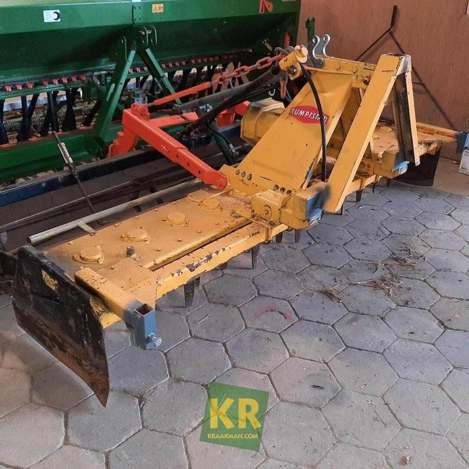 Omega 300 Ortolan - Grada: foto 1 Omega 300 Ortolan - Grada: foto 1