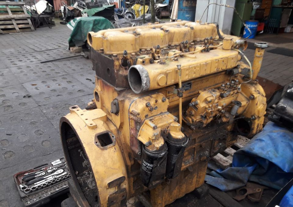 Blok Silnika LIEBHERR D904 D 904 NA 904 T CZĘŚCI WAŁ KORBOWY GŁOWICA TŁOK - Bloque de cilindros para Maquinaria de construcción: foto 1 Blok Silnika LIEBHERR D904 D 904 NA 904 T CZĘŚCI WAŁ KORBOWY GŁOWICA TŁOK - Bloque de cilindros para Maquinaria de construcción: foto 1