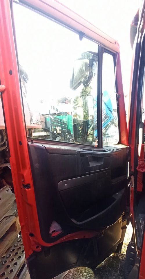 Drzwi lewe IVECO STRALIS HI-WAY E6 Kompletne - Puerta y piezas para Camión: foto 2 Drzwi lewe IVECO STRALIS HI-WAY E6 Kompletne - Puerta y piezas para Camión: foto 2