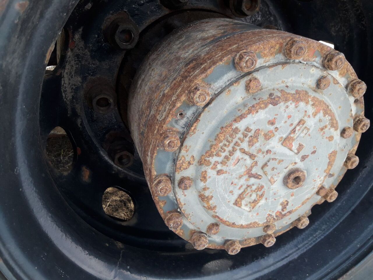 GINAF DAF GINAF 6x4 6x6 8x4 8x8 - Eje y piezas para Camión: foto 3 GINAF DAF GINAF 6x4 6x6 8x4 8x8 - Eje y piezas para Camión: foto 3