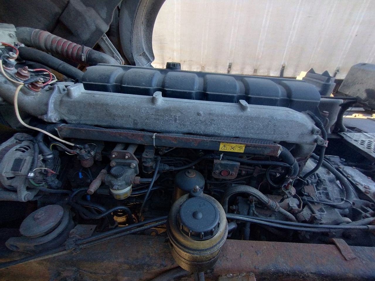 RENAULT Silnik 420 DCI Renault Premium Engine - Motor y piezas: foto 1 RENAULT Silnik 420 DCI Renault Premium Engine - Motor y piezas: foto 1