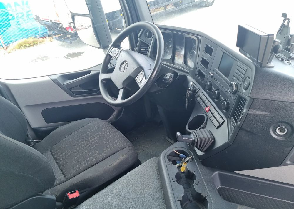 Mercedes-Benz Antos 1830 rozstaw osi 3,60 - Chasis camión: foto 4 Mercedes-Benz Antos 1830 rozstaw osi 3,60 - Chasis camión: foto 4