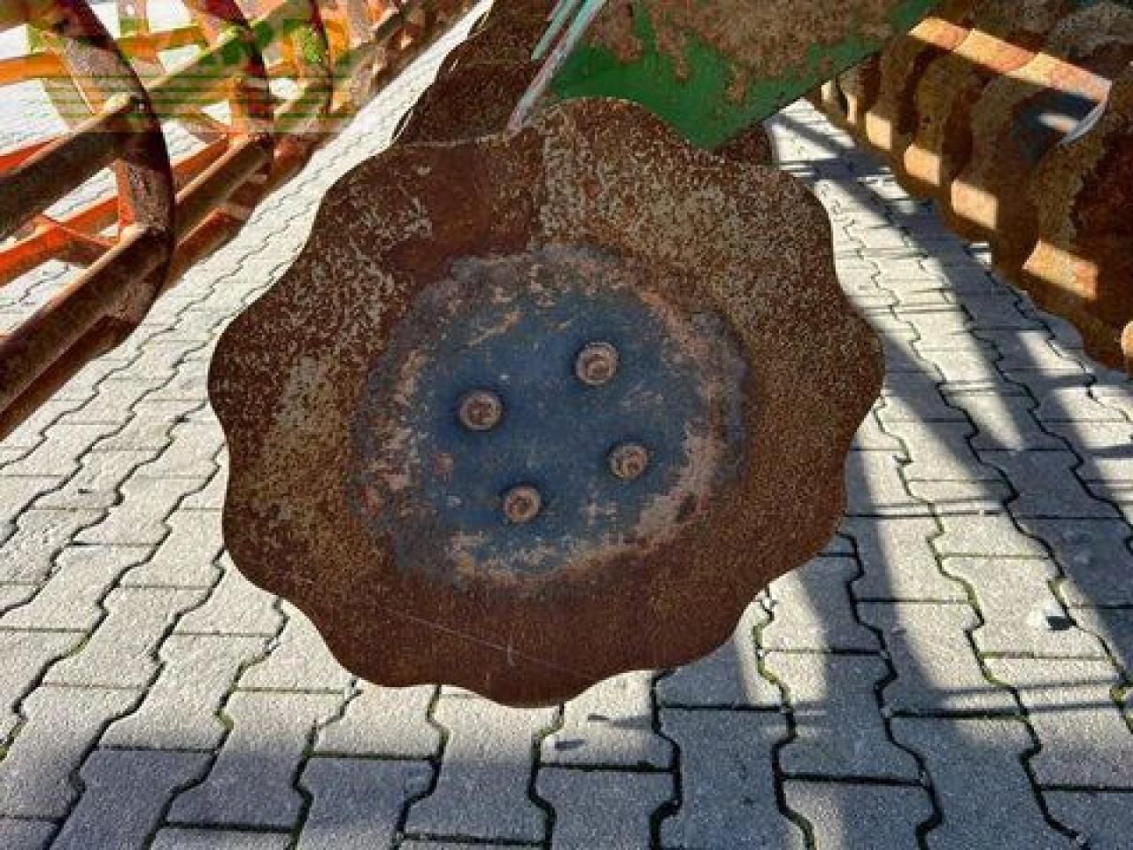 Amazone catros+ 6002-2 pro kurzscheibe - Rastras: foto 5 Amazone catros+ 6002-2 pro kurzscheibe - Rastras: foto 5