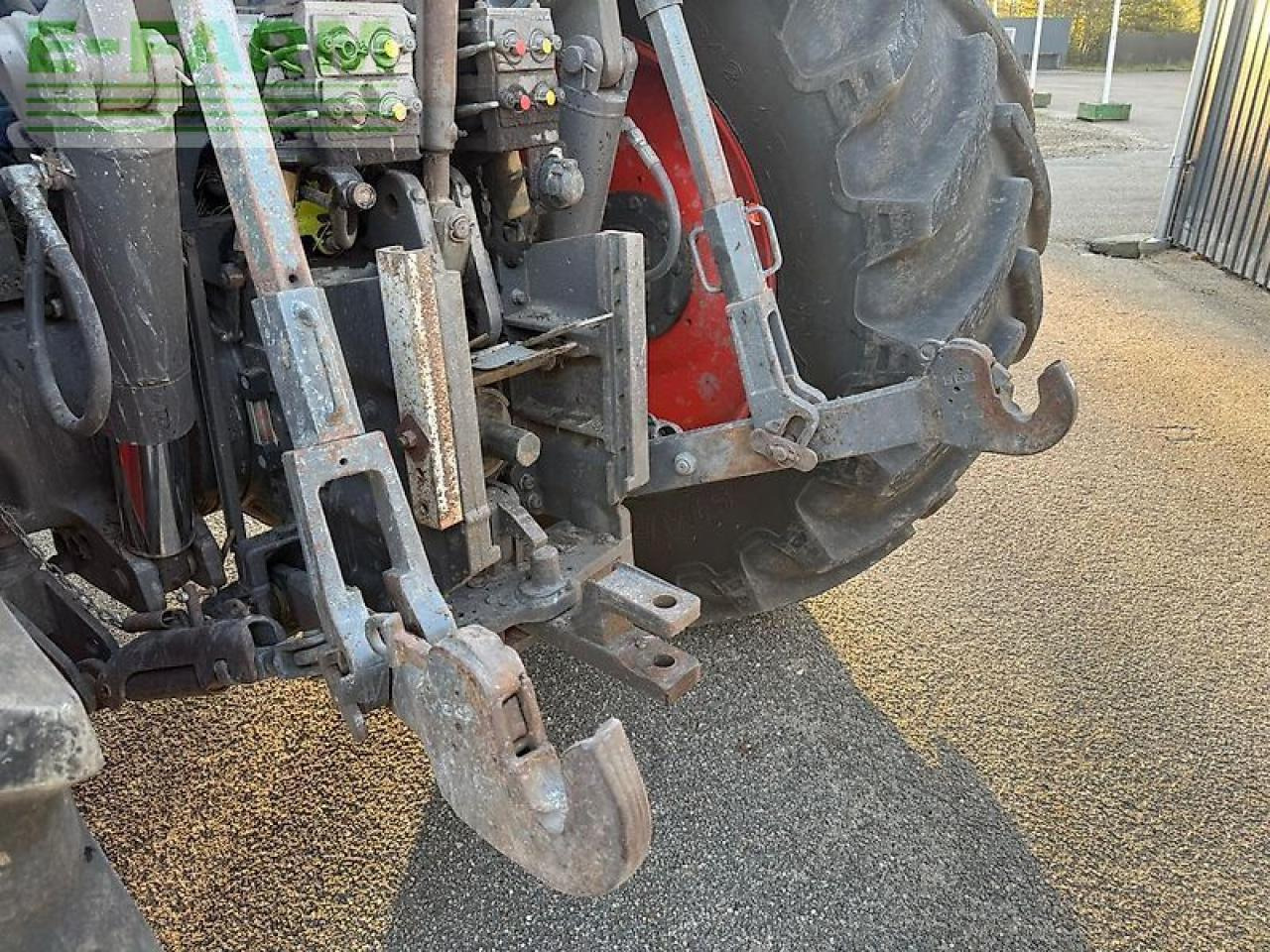 Tractor CLAAS 820: foto 9