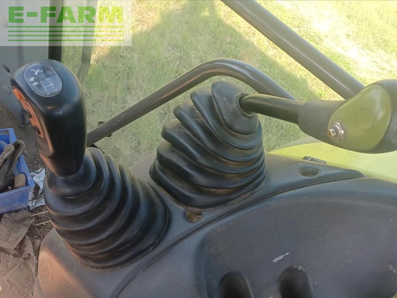 CLAAS ARES 826 - Tractor: foto 4 CLAAS ARES 826 - Tractor: foto 4