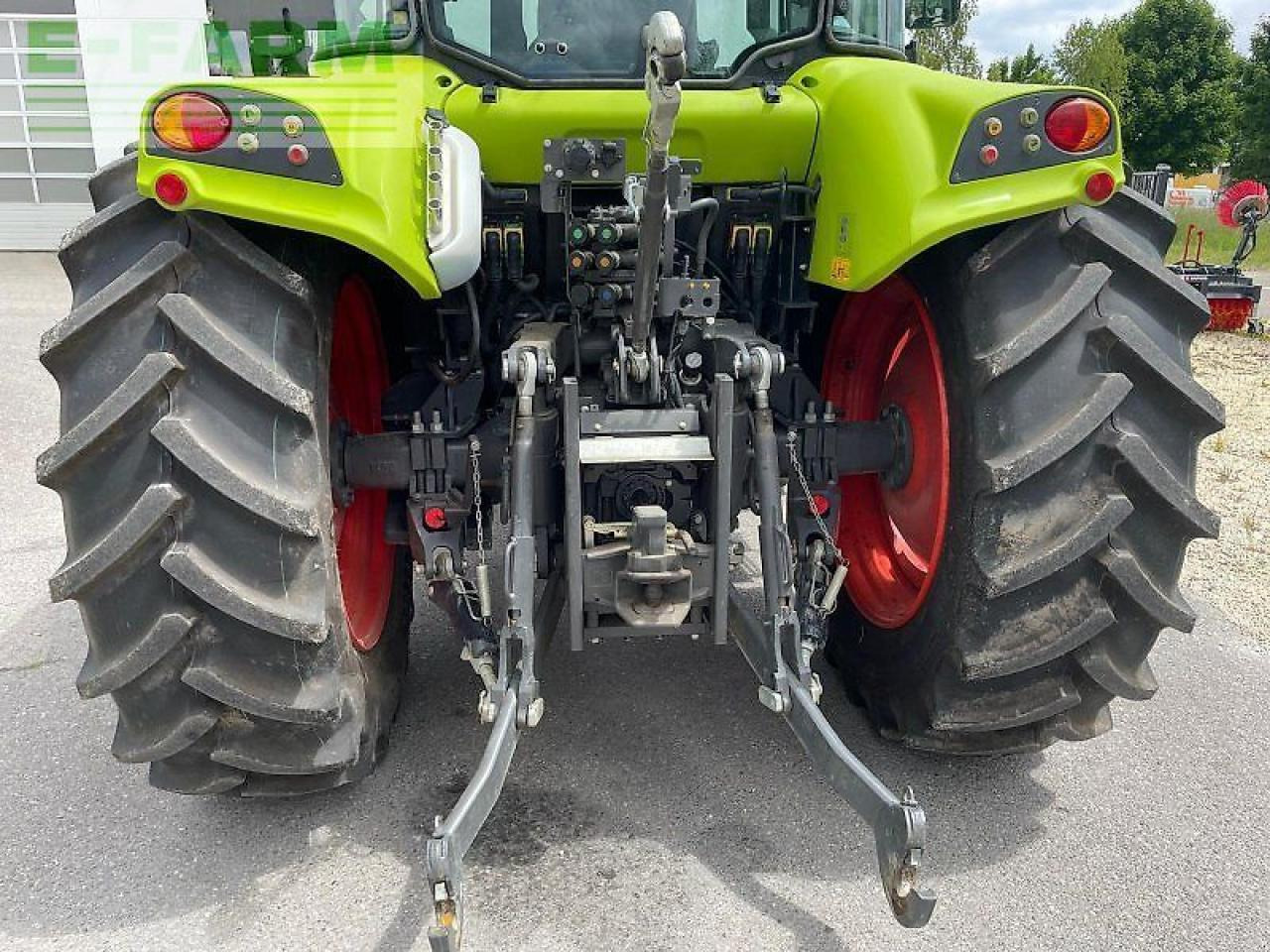 Tractor CLAAS arion 420 cis: foto 9