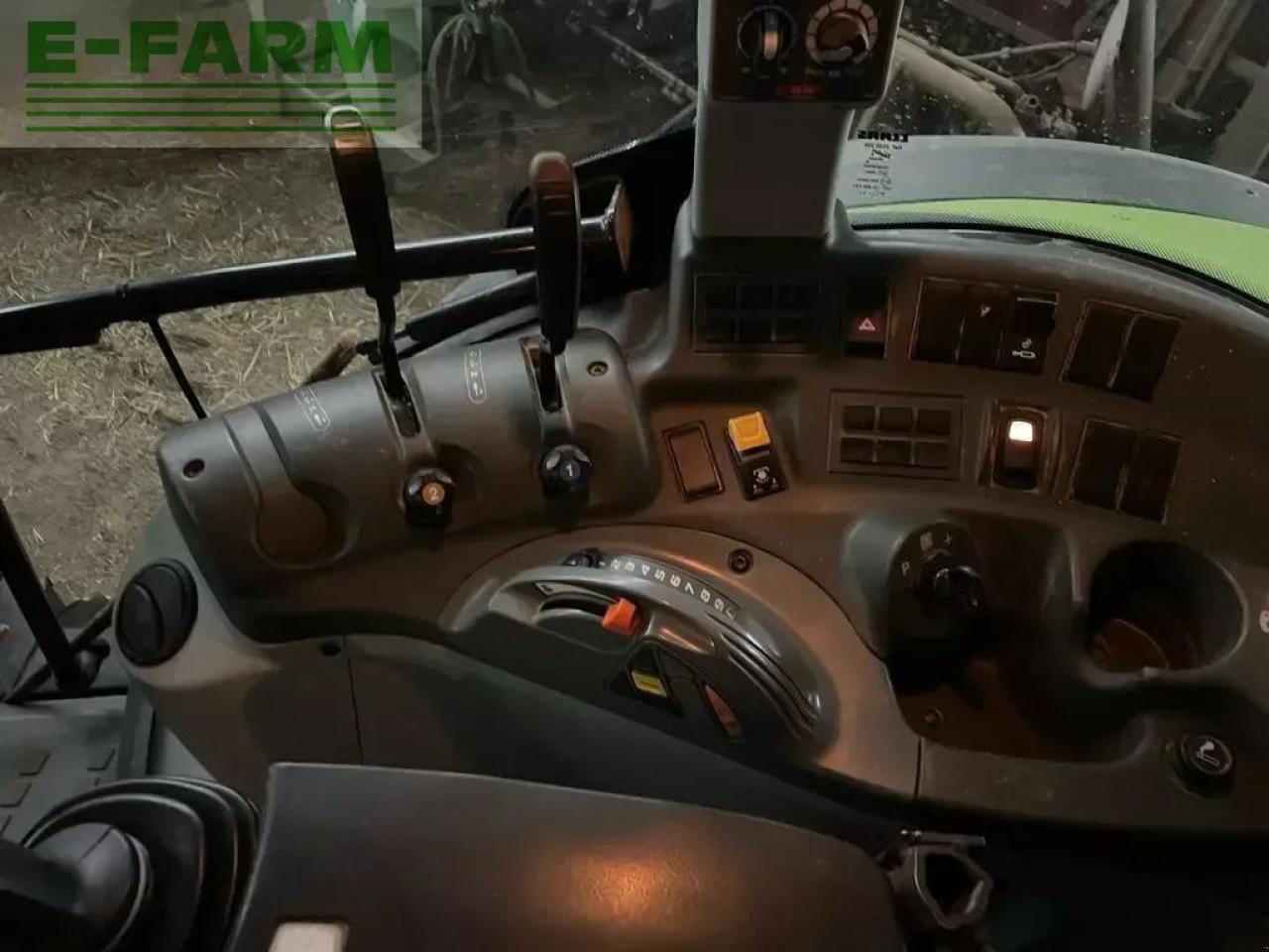 Tractor CLAAS arion 420 cis: foto 6