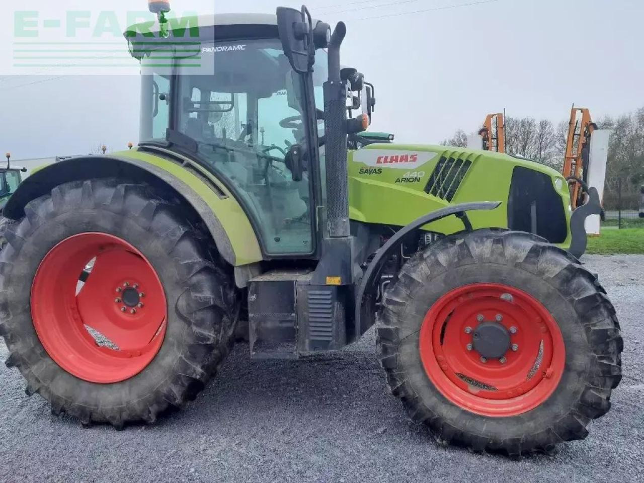 CLAAS arion 440 - Tractor: foto 5 CLAAS arion 440 - Tractor: foto 5