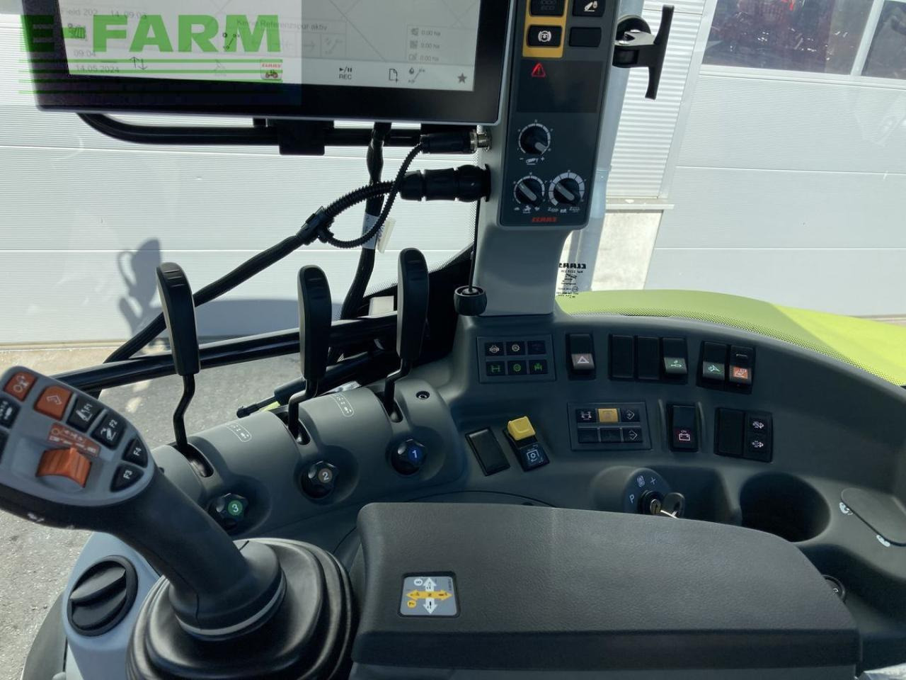 CLAAS arion 450 stage v (cis) CIS - Tractor: foto 5 CLAAS arion 450 stage v (cis) CIS - Tractor: foto 5
