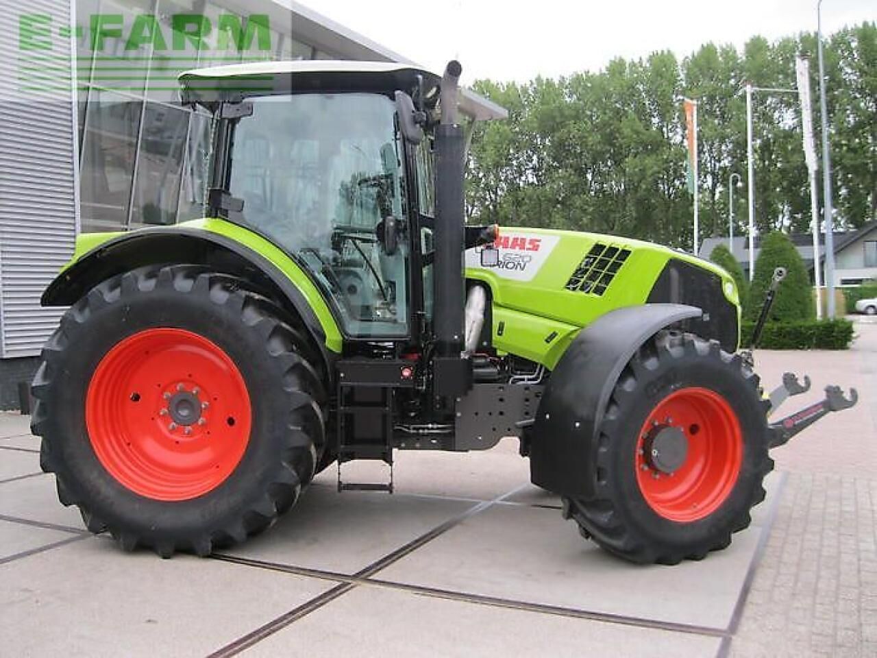 CLAAS arion 620 - Tractor: foto 4 CLAAS arion 620 - Tractor: foto 4