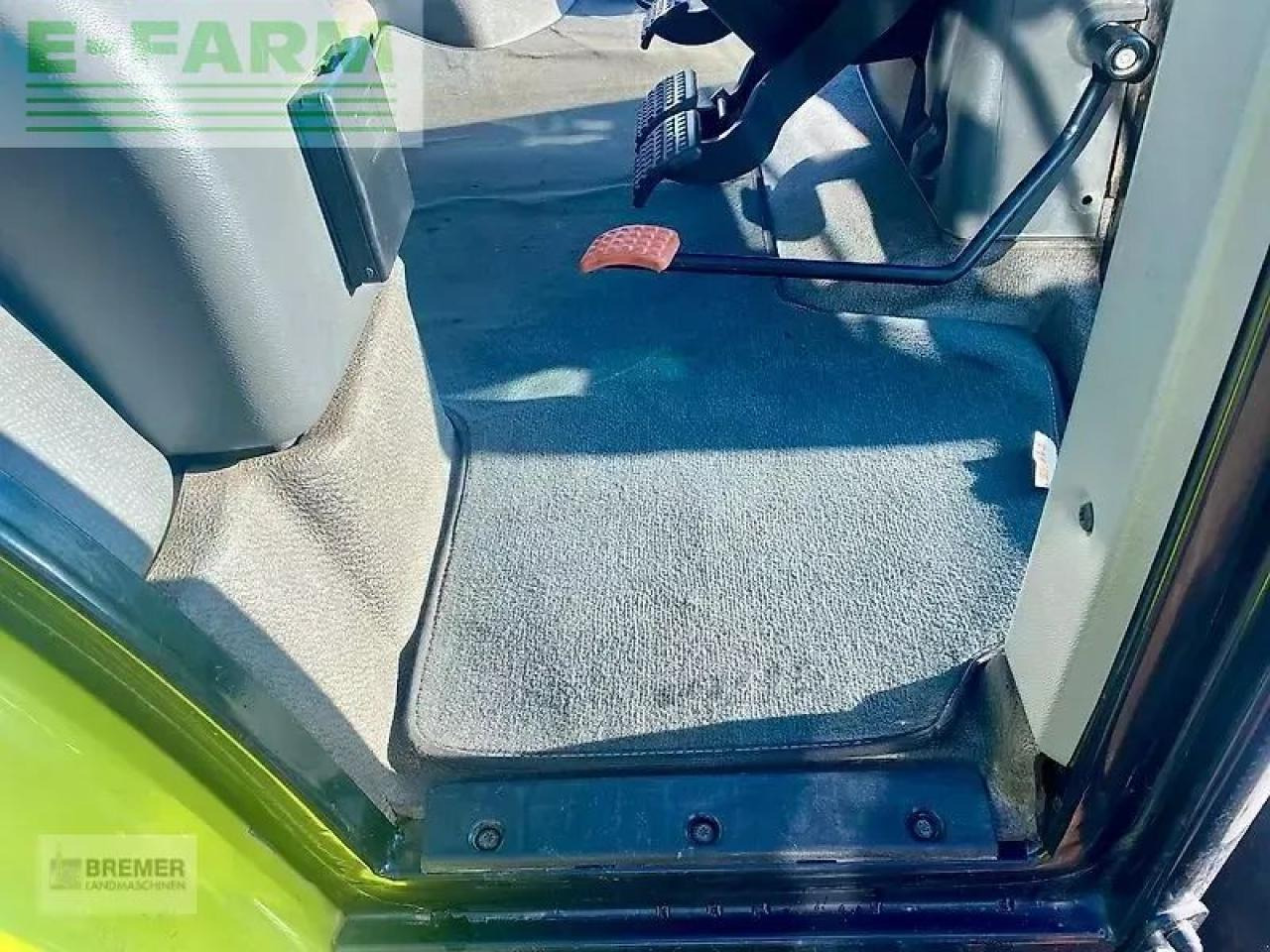 Tractor CLAAS arion 620 c C: foto 16