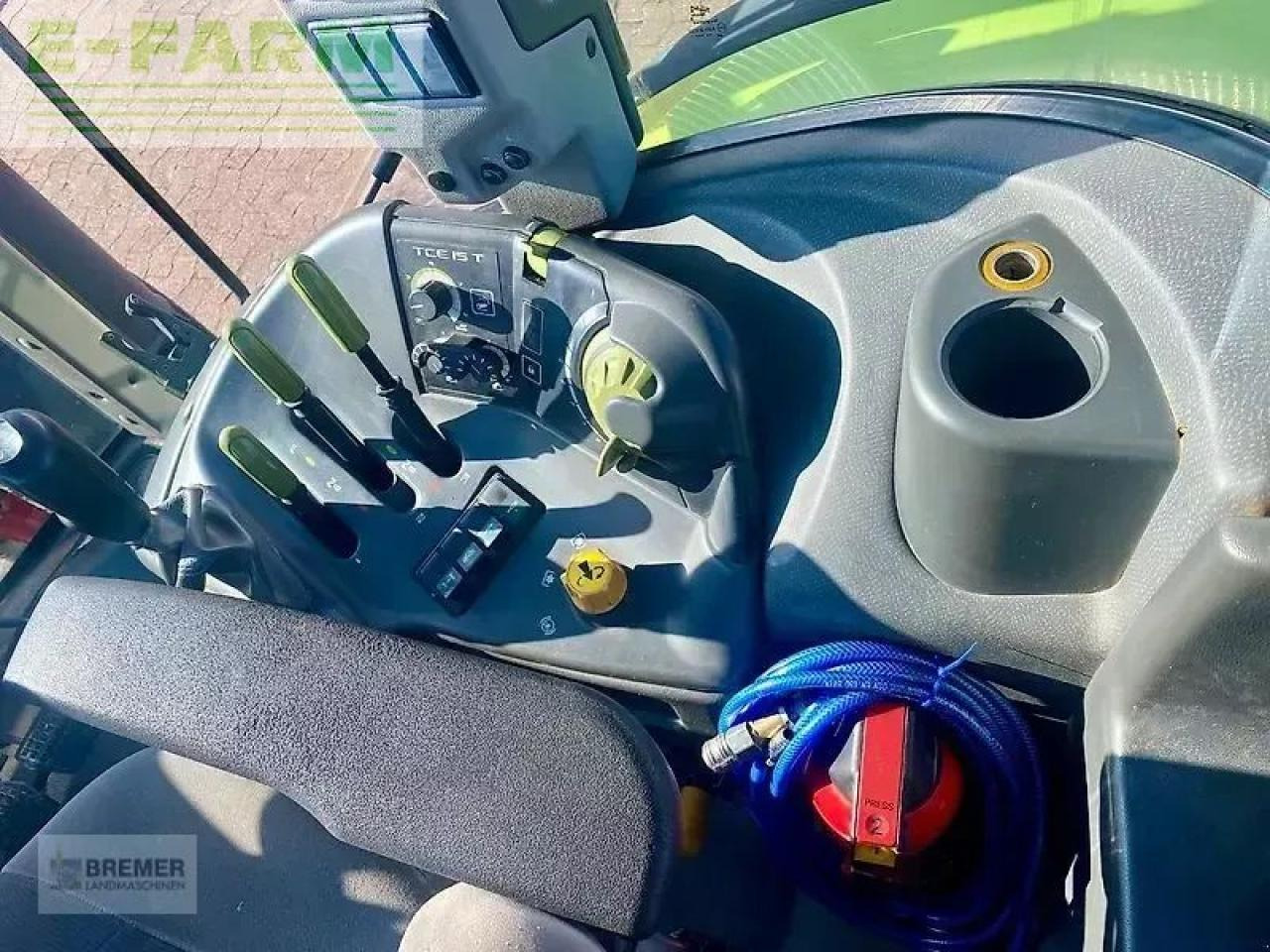 Tractor CLAAS arion 620 c C: foto 17