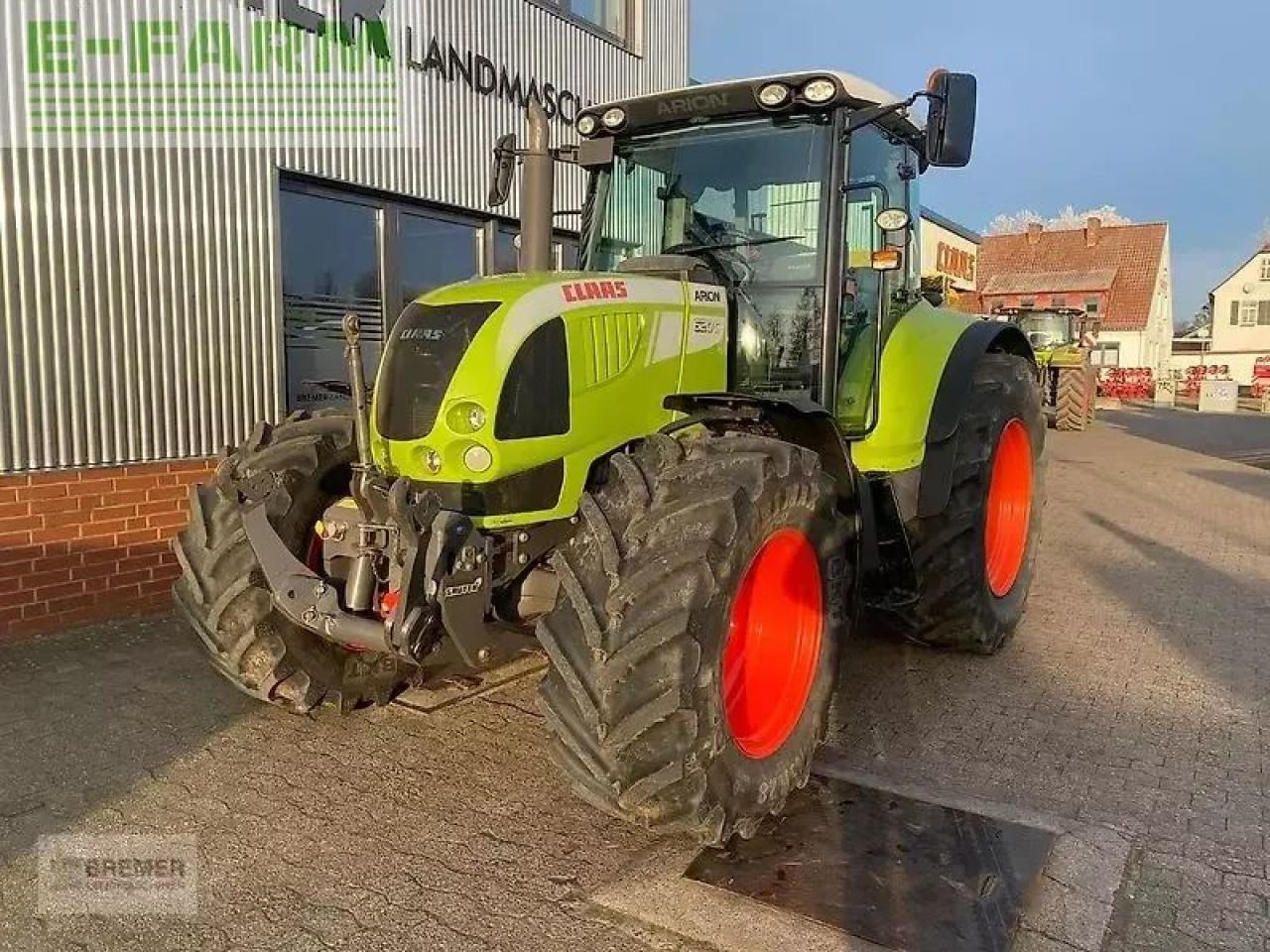 CLAAS arion 620 c C - Tractor: foto 2 CLAAS arion 620 c C - Tractor: foto 2