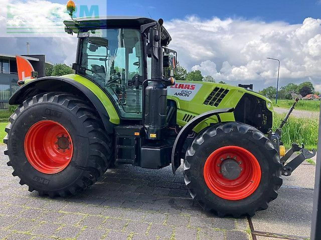 CLAAS arion 650 cis+ hexashift HEXASHIFT CIS+ - Tractor: foto 5 CLAAS arion 650 cis+ hexashift HEXASHIFT CIS+ - Tractor: foto 5