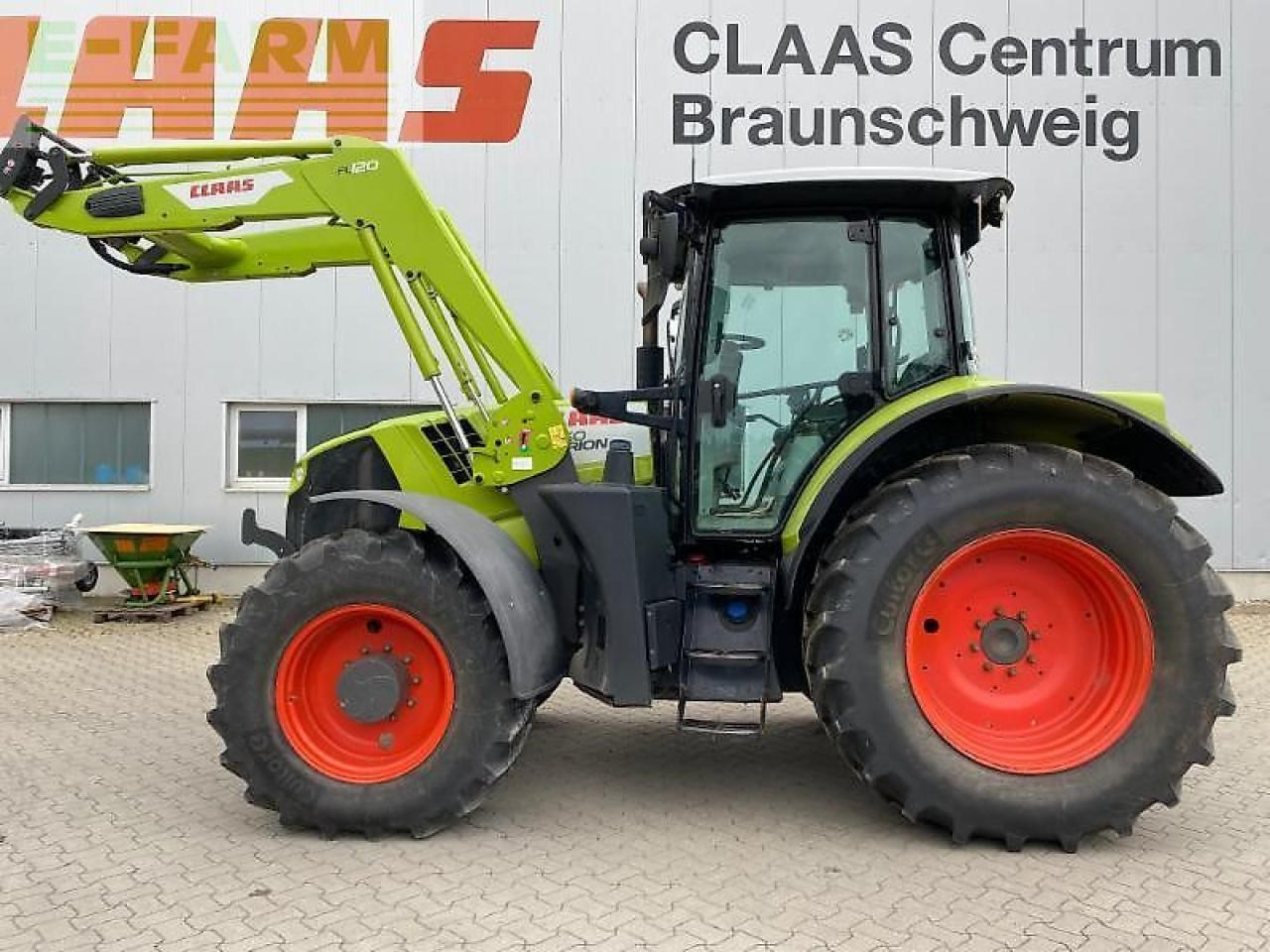CLAAS arion 650 st4 hexa - Tractor: foto 1 CLAAS arion 650 st4 hexa - Tractor: foto 1