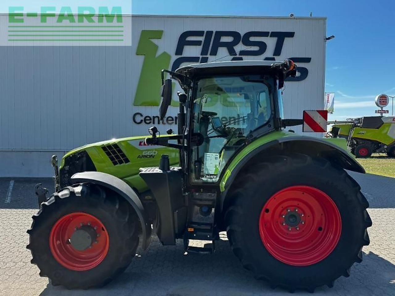 CLAAS arion 660 cmatic cebis CMATIC CEBIS - Tractor: foto 2 CLAAS arion 660 cmatic cebis CMATIC CEBIS - Tractor: foto 2
