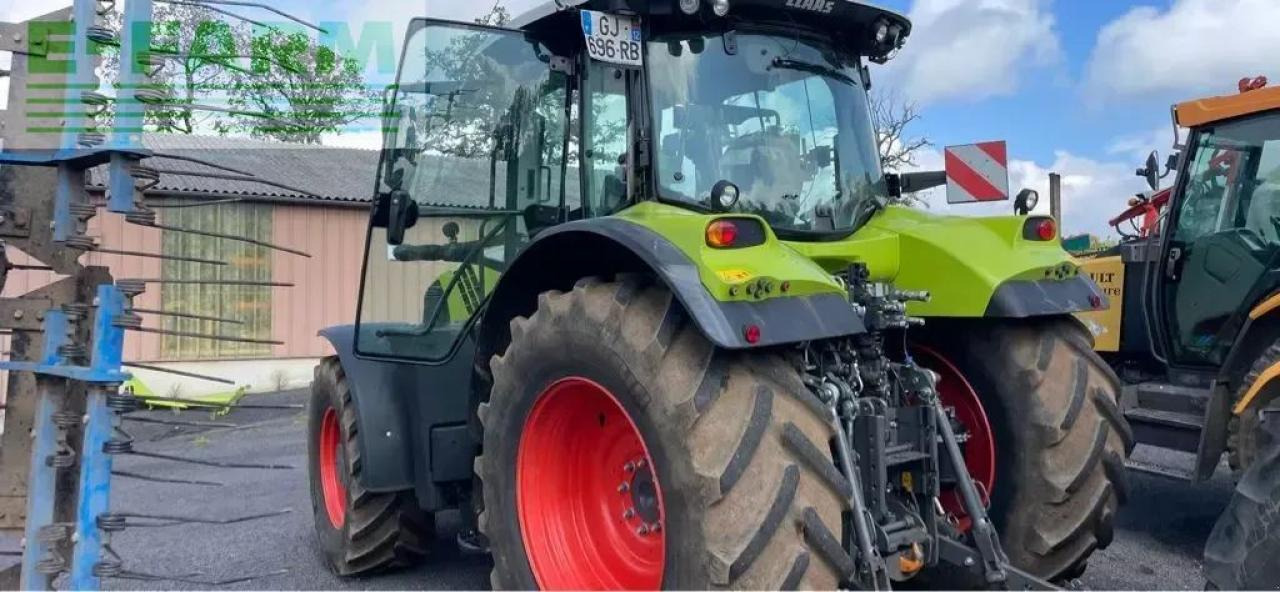 CLAAS arion 660 cmatic cis+ CMATIC CIS+ - Tractor: foto 3 CLAAS arion 660 cmatic cis+ CMATIC CIS+ - Tractor: foto 3
