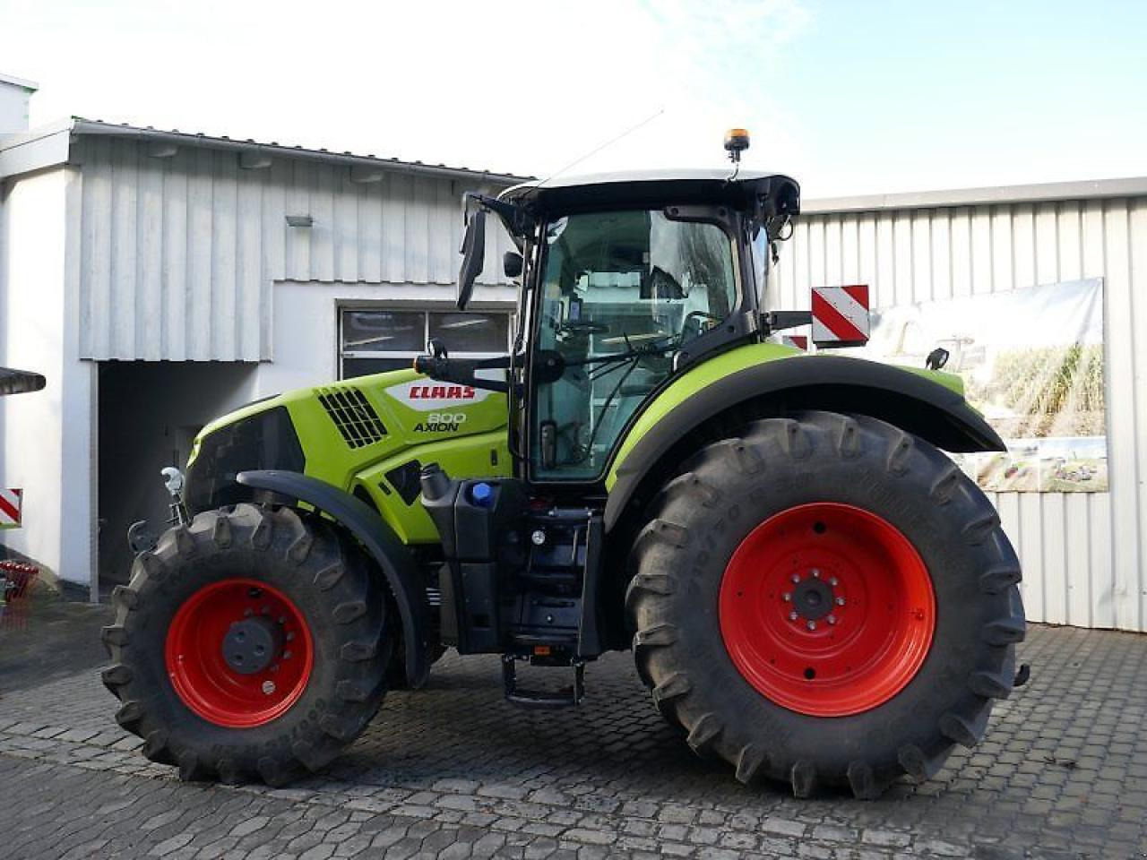 CLAAS axion 800 cis+ - Tractor: foto 1 CLAAS axion 800 cis+ - Tractor: foto 1