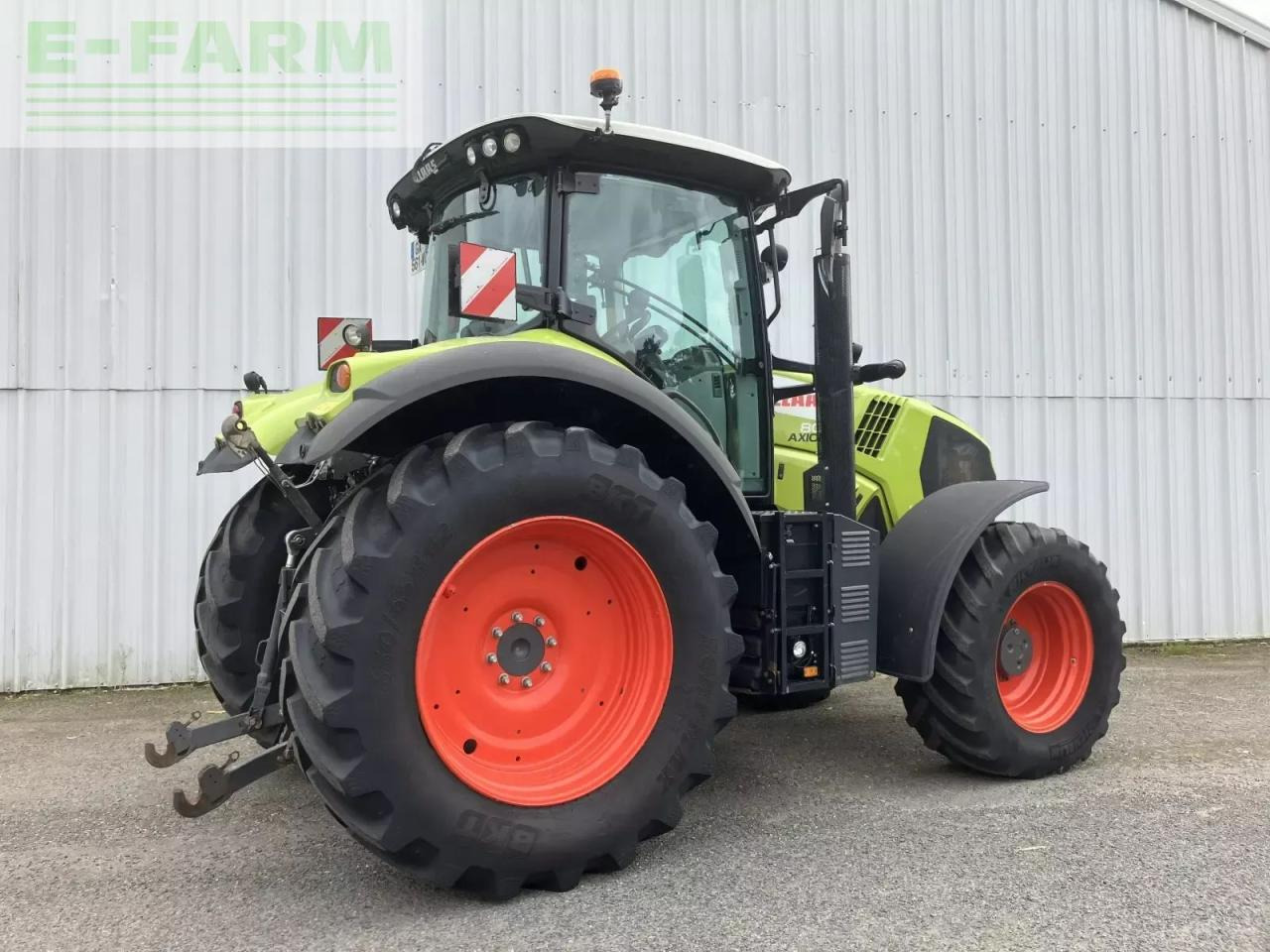 CLAAS axion 800 - s5 advance - Tractor: foto 4 CLAAS axion 800 - s5 advance - Tractor: foto 4