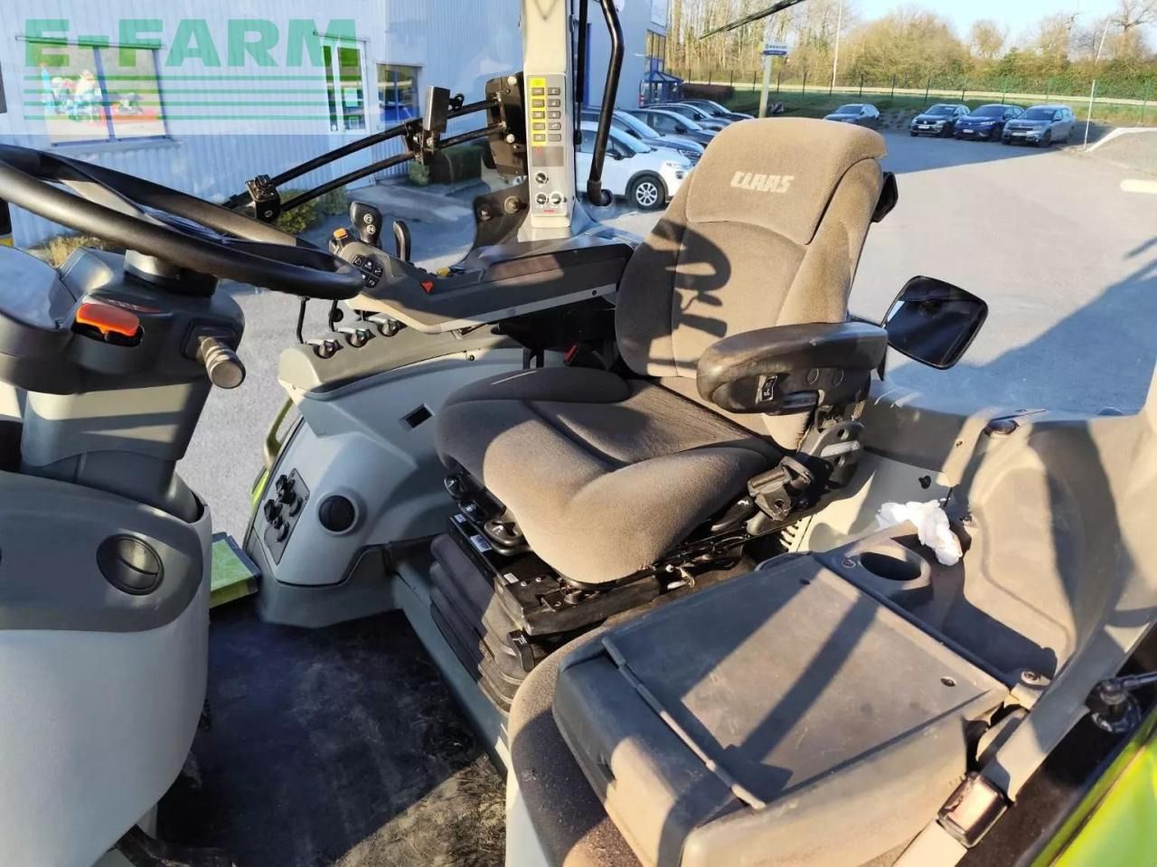 CLAAS axion 810 - Tractor: foto 3 CLAAS axion 810 - Tractor: foto 3