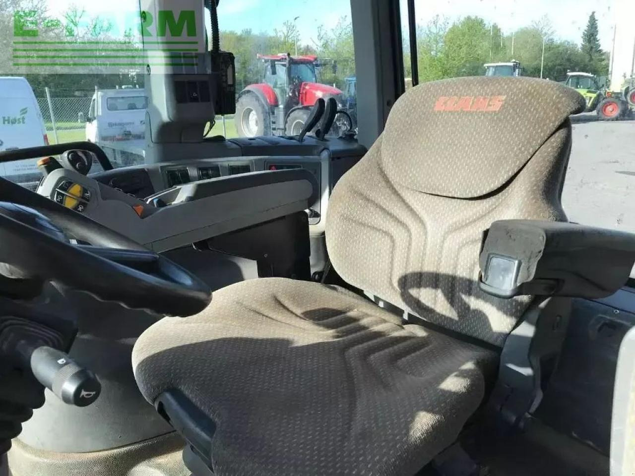 Tractor CLAAS axion 810: foto 8