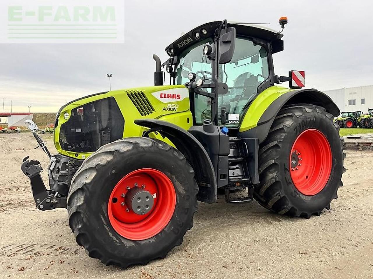 CLAAS axion 850 - Tractor: foto 1 CLAAS axion 850 - Tractor: foto 1