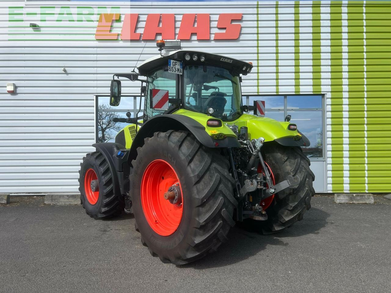 CLAAS axion 870 cmatic s5 sur mesure CMATIC - Tractor: foto 5 CLAAS axion 870 cmatic s5 sur mesure CMATIC - Tractor: foto 5