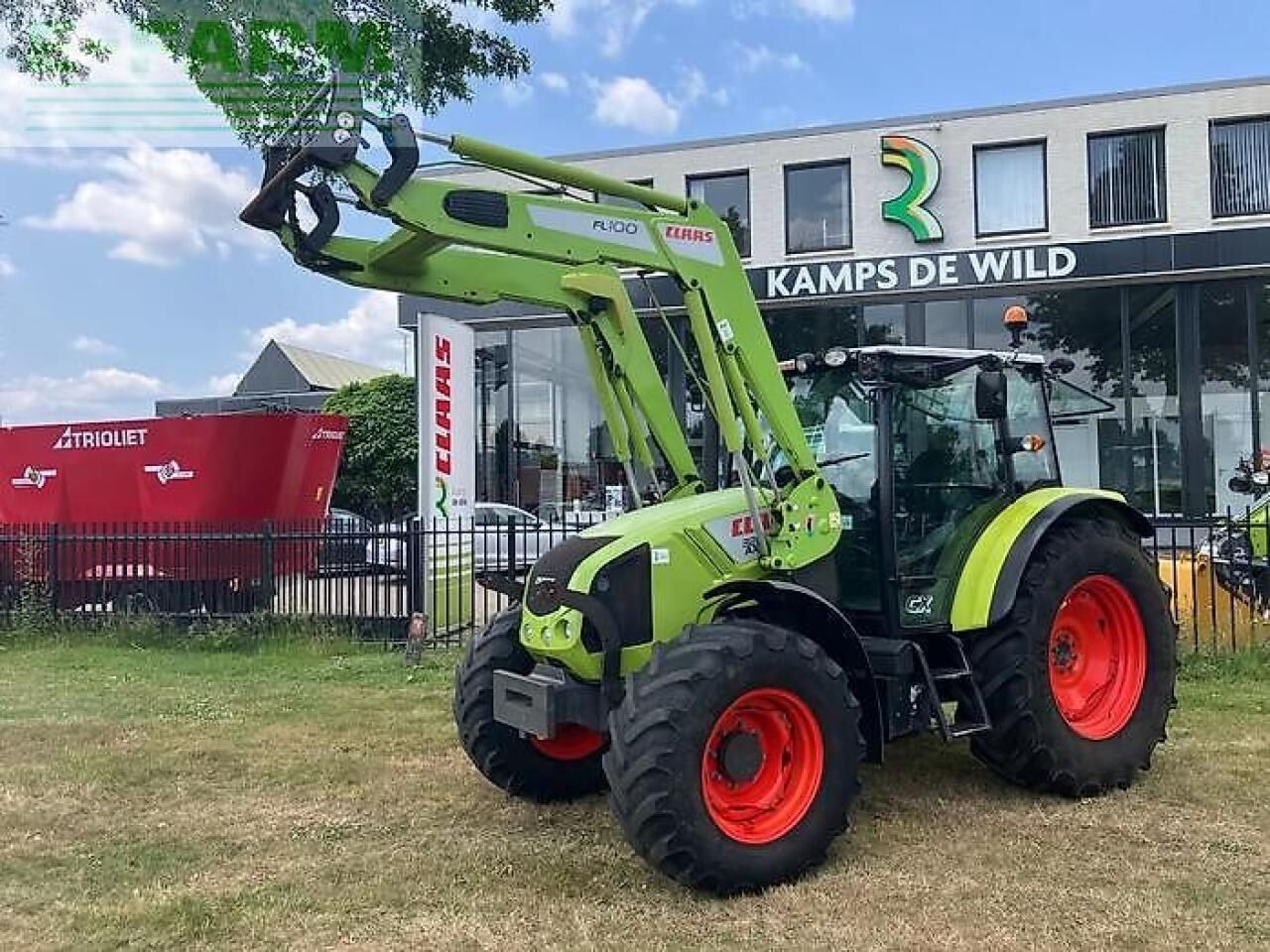CLAAS axos 320 - Tractor: foto 1 CLAAS axos 320 - Tractor: foto 1