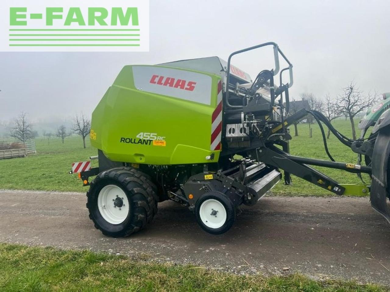 CLAAS claas 455 rc mit folienbindung - Empacadora de pacas cuadradas: foto 3 CLAAS claas 455 rc mit folienbindung - Empacadora de pacas cuadradas: foto 3