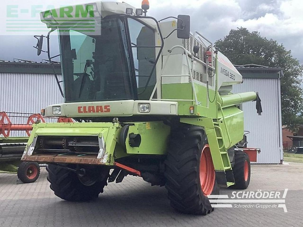 CLAAS dominator 360 mega + c 600 schneidwerk - Cosechadora de granos: foto 1 CLAAS dominator 360 mega + c 600 schneidwerk - Cosechadora de granos: foto 1