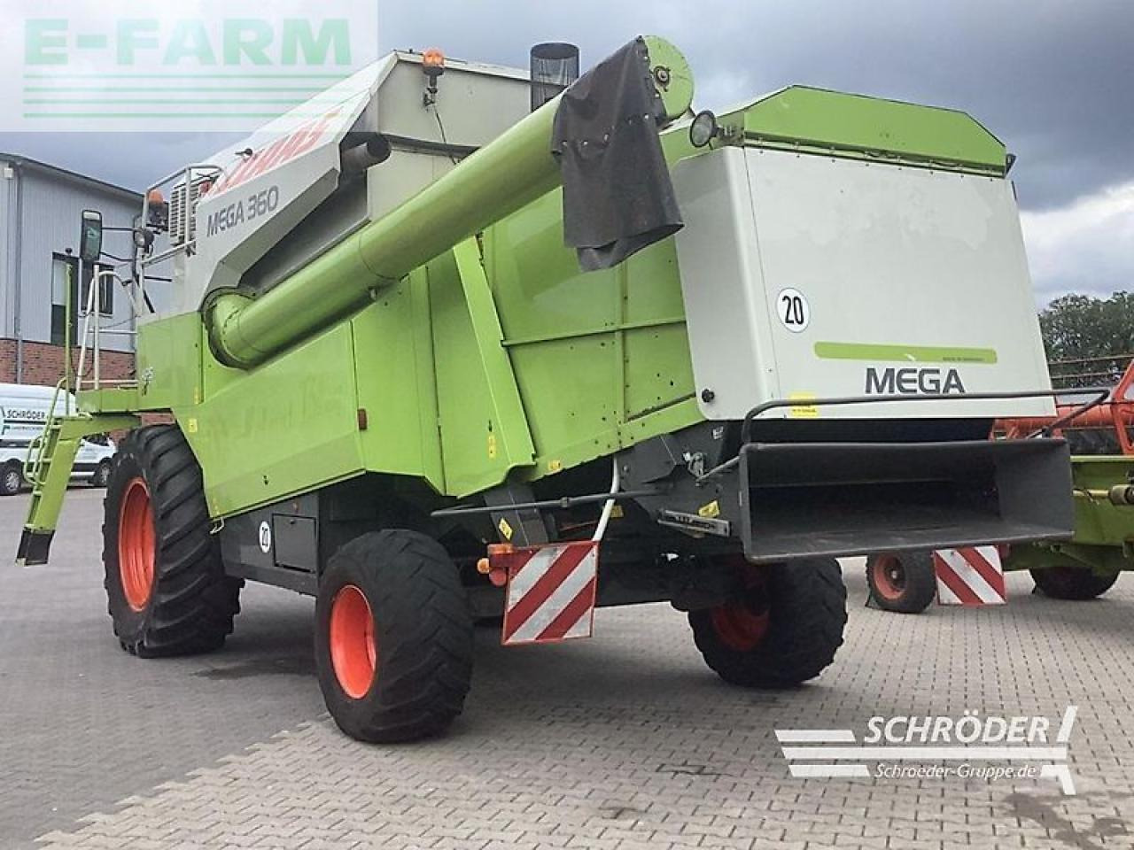 CLAAS dominator 360 mega + c 600 schneidwerk - Cosechadora de granos: foto 3 CLAAS dominator 360 mega + c 600 schneidwerk - Cosechadora de granos: foto 3