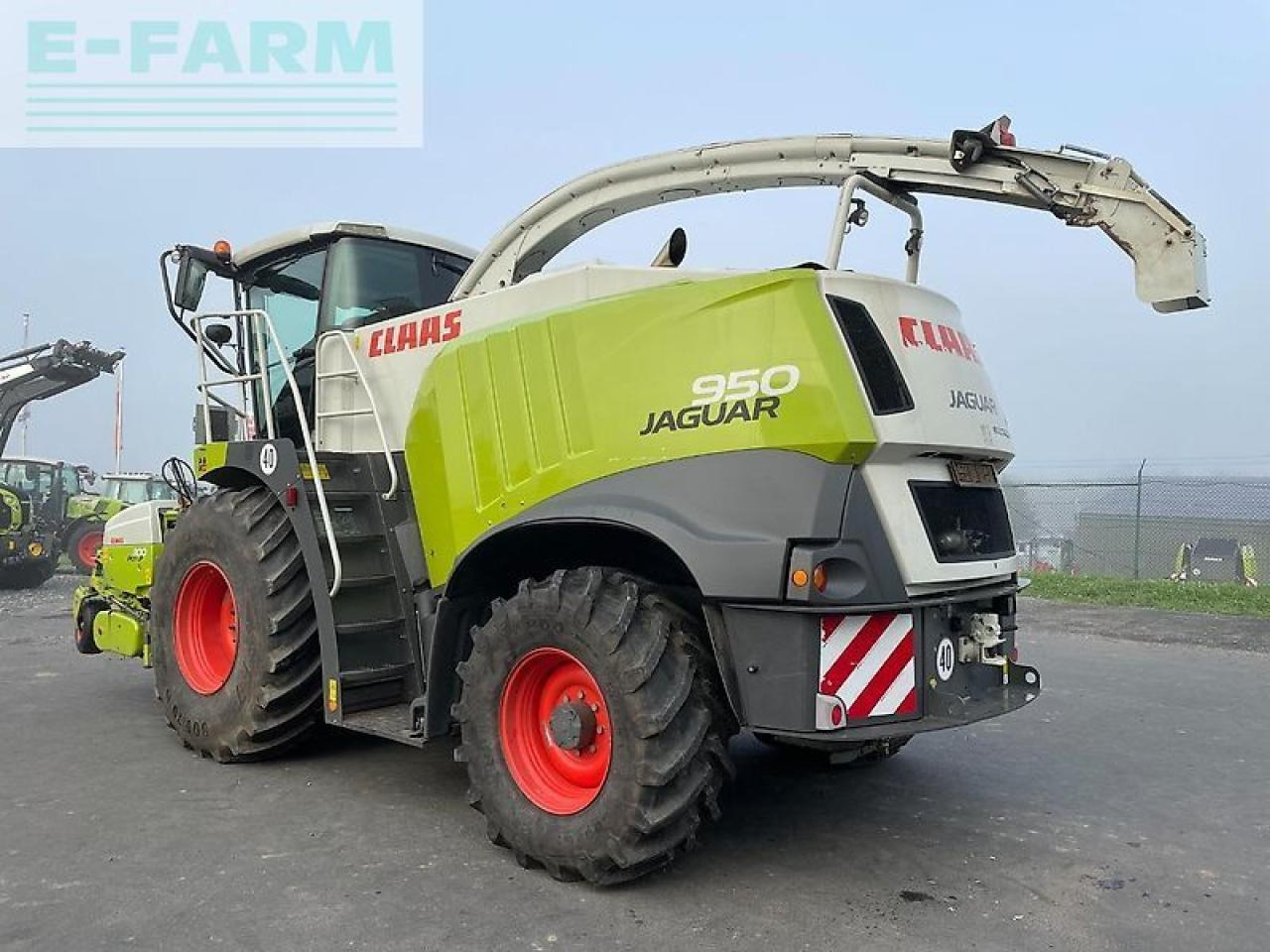 CLAAS jaguar 950 497 allrad mit pick-up - Cosechadora de forraje: foto 1 CLAAS jaguar 950 497 allrad mit pick-up - Cosechadora de forraje: foto 1