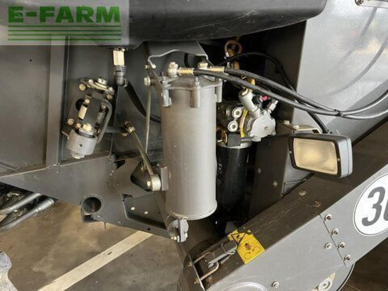 Cosechadora de granos CLAAS lexion 670 tt: foto 23 Cosechadora de granos CLAAS lexion 670 tt: foto 23