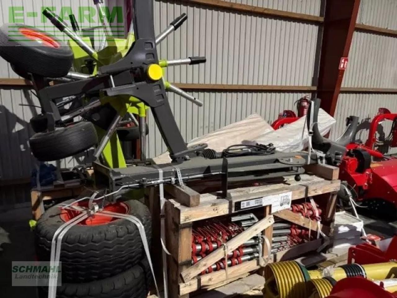 CLAAS liner 2600 trend - Henificadora: foto 2 CLAAS liner 2600 trend - Henificadora: foto 2