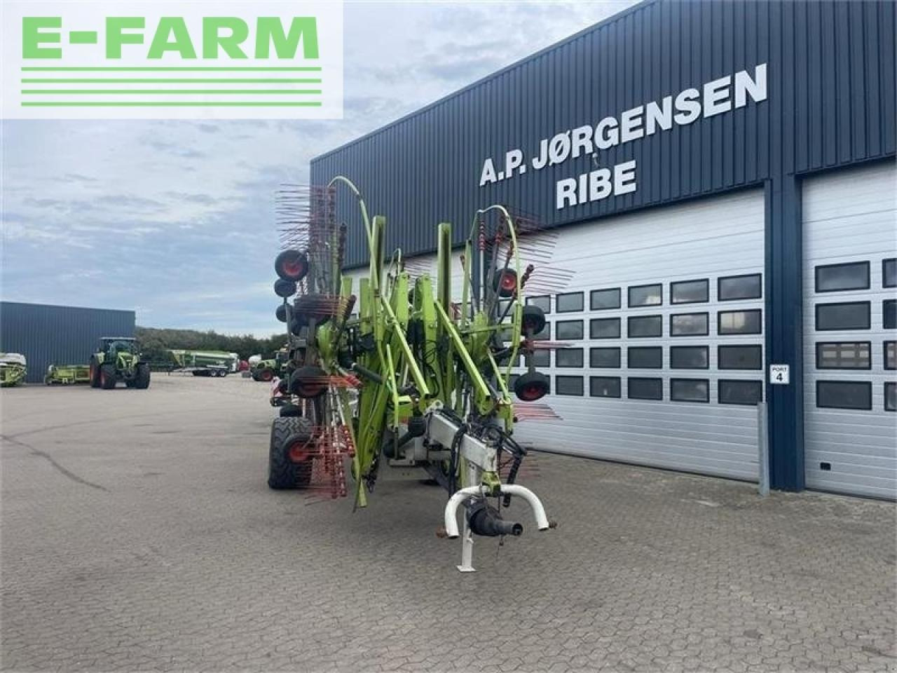 CLAAS liner 4000hhv - Henificadora: foto 5 CLAAS liner 4000hhv - Henificadora: foto 5