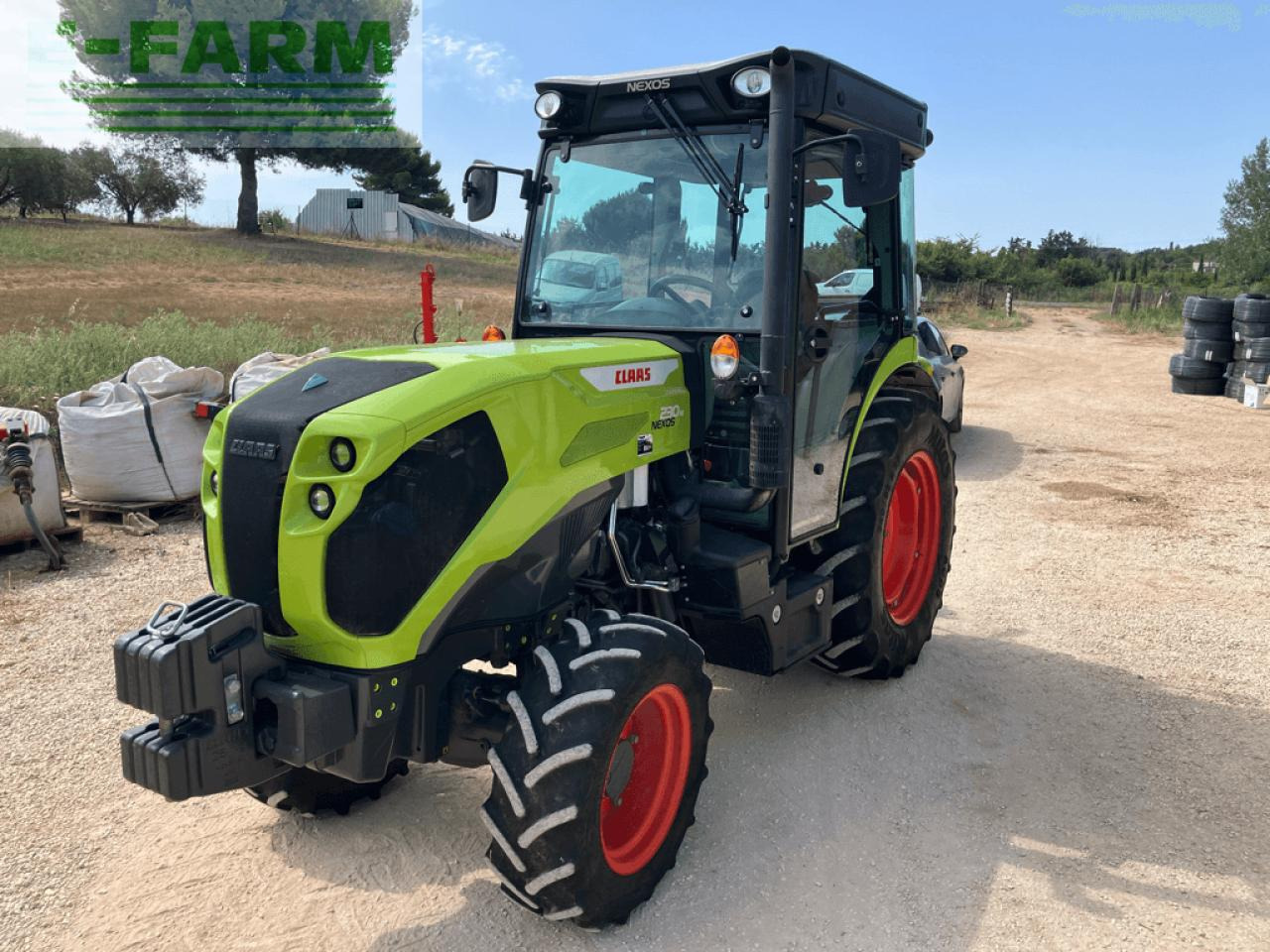 CLAAS nexos 230 m - Tractor: foto 1 CLAAS nexos 230 m - Tractor: foto 1