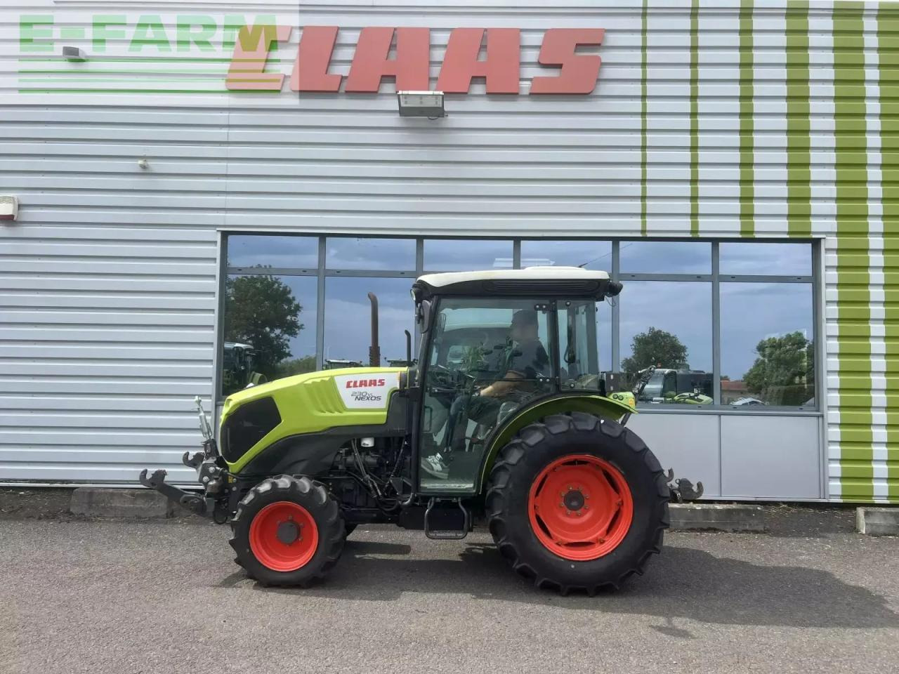 CLAAS nexos 230 vl VL - Tractor: foto 4 CLAAS nexos 230 vl VL - Tractor: foto 4