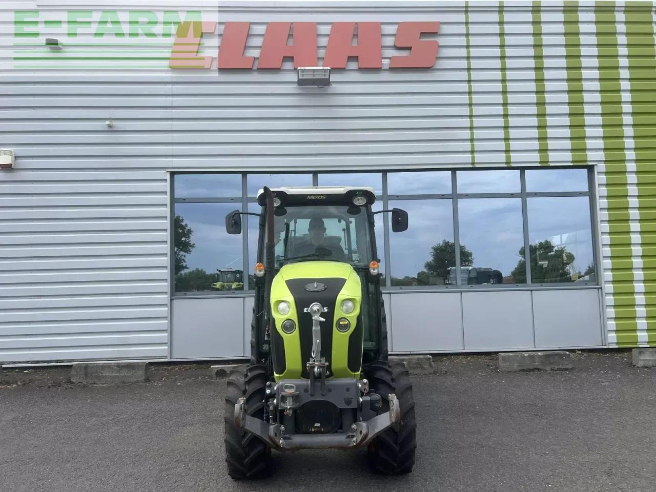 CLAAS nexos 230 vl VL - Tractor: foto 2 CLAAS nexos 230 vl VL - Tractor: foto 2