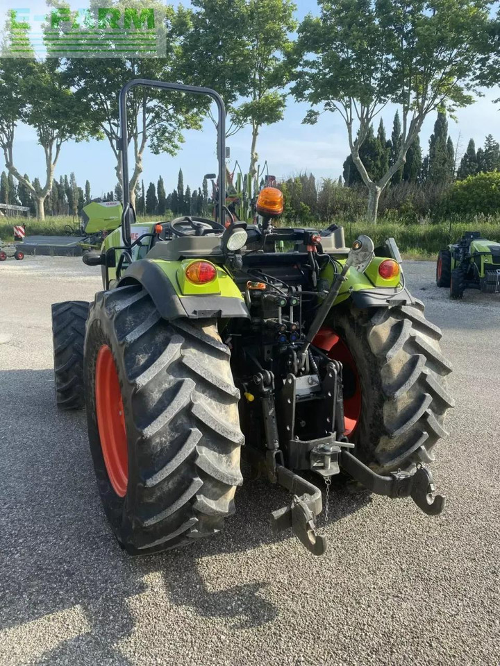 CLAAS nexos 240 f arceau 4rm F - Tractor: foto 5 CLAAS nexos 240 f arceau 4rm F - Tractor: foto 5