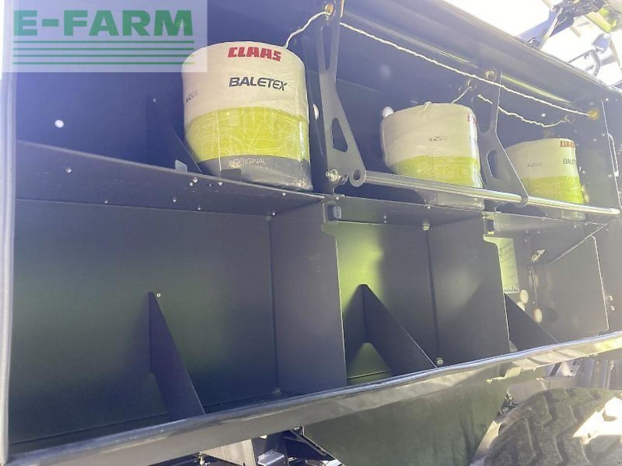 Empacadora de pacas cuadradas CLAAS quadrant 5200 fc mit waage: foto 9