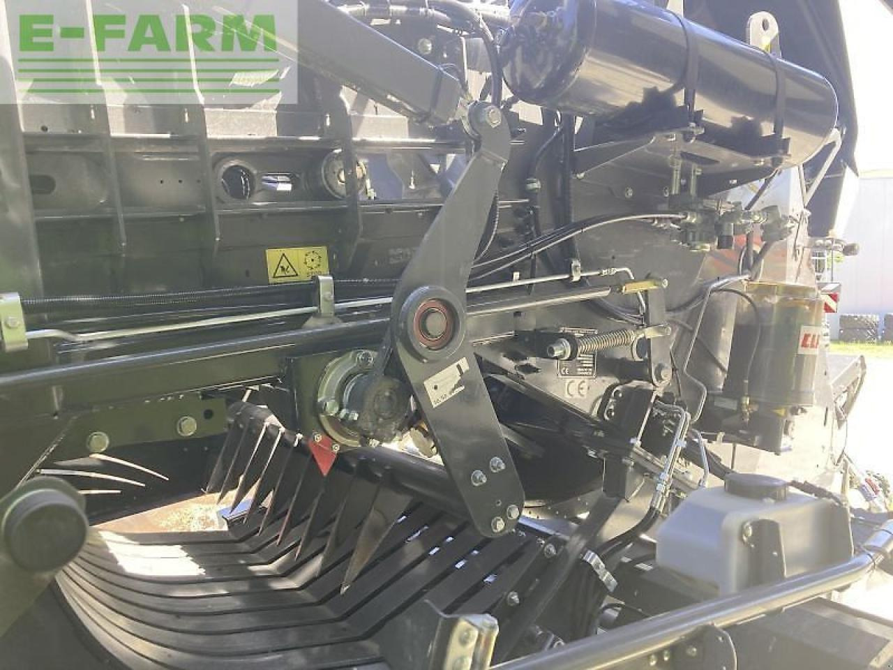 Empacadora de pacas cuadradas CLAAS quadrant 5200 fc mit waage: foto 10