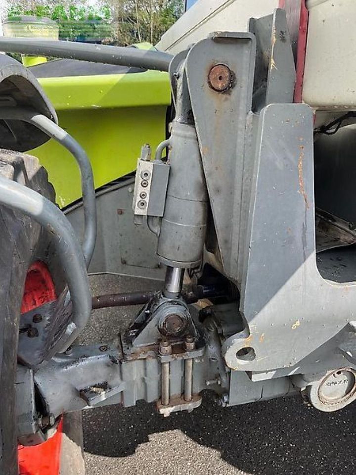 CLAAS scorpion 9040 plus varipower - Manipulador telescópico: foto 3 CLAAS scorpion 9040 plus varipower - Manipulador telescópico: foto 3