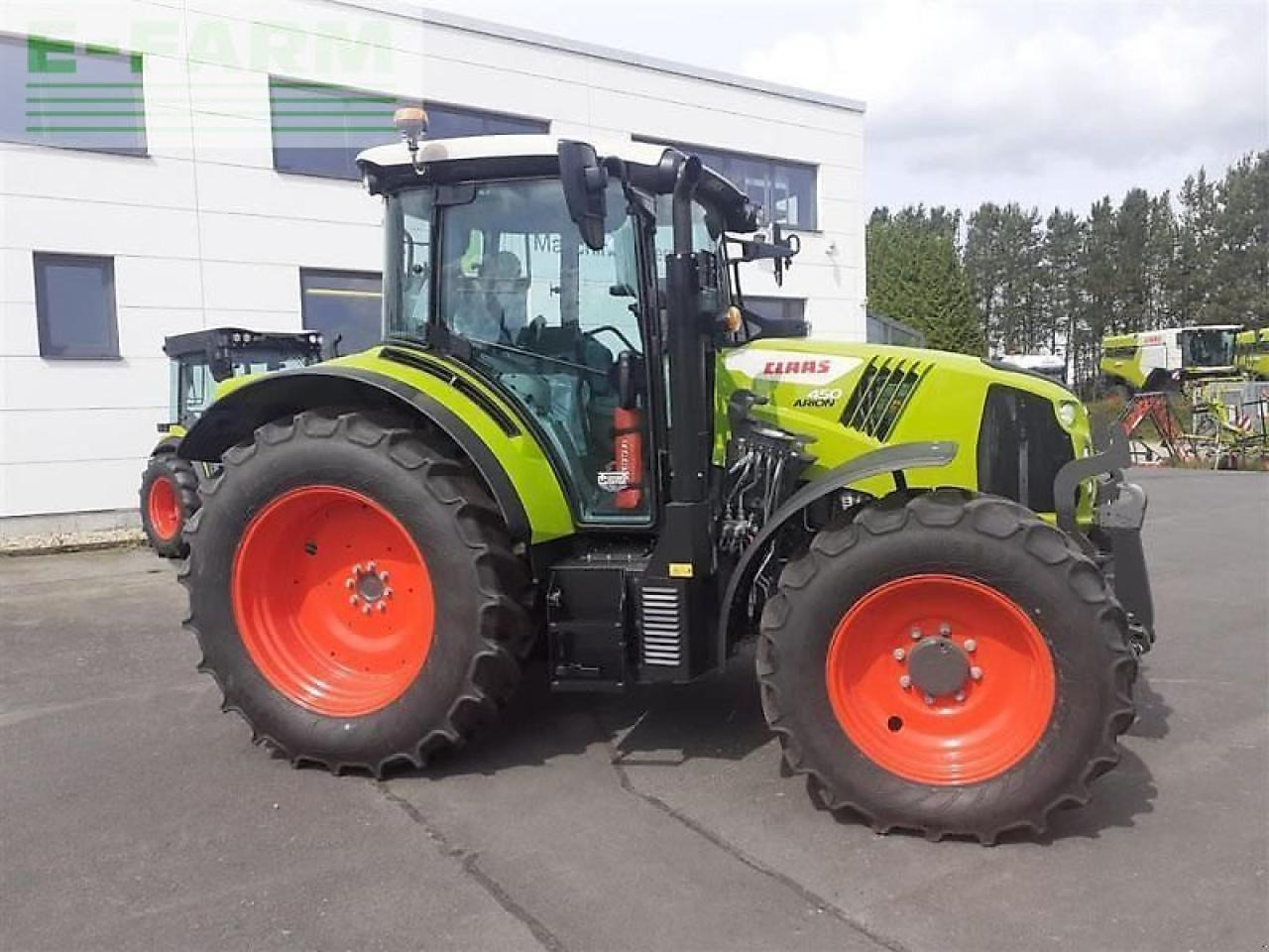 CLAAS traktor arion 450 cis+ CIS+ - Tractor: foto 2 CLAAS traktor arion 450 cis+ CIS+ - Tractor: foto 2
